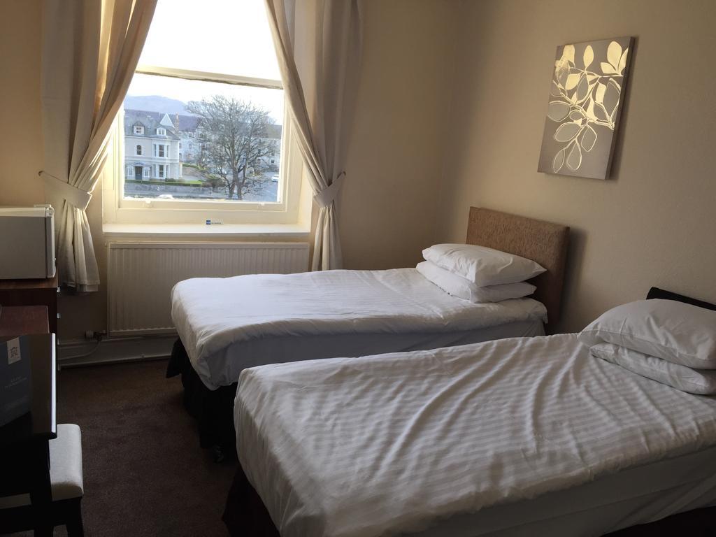 The New Alexandra Hotel