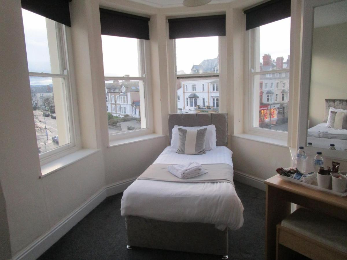 The New Alexandra Hotel 3*